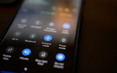 Blog 9 Reasons to Use Airplane Mode Even If You’re Not Traveling